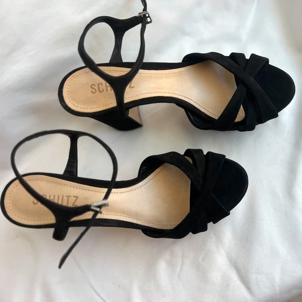 NEW! SCHUTZ KEEFA SANDAL BLACK - SIZE 8